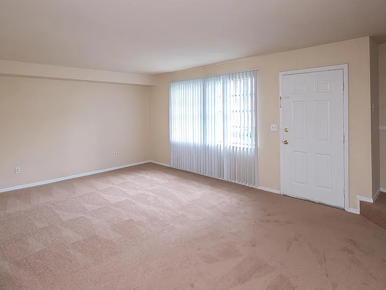 3251 Washington Rd — Photo 5