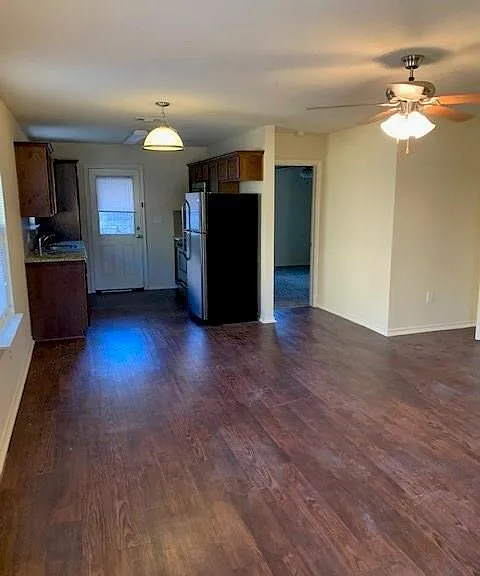 714 Parkplace Rdg — Photo 3