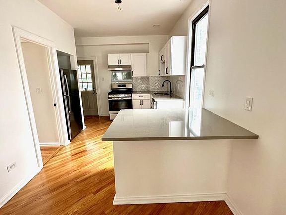 4th image of 2025 N Clifton Ave APT 2