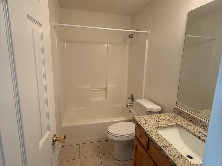 5652 Riverside Walk Dr — Photo 6