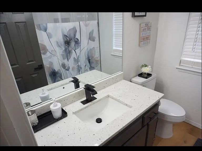 1345 E Brooks St — Photo 11