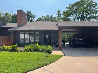 10 Spring Village Ct, Ponca City, OK 74604
