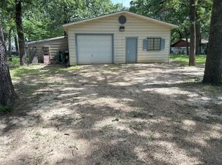 124 Red Bird Ln, Mabank, TX 75156