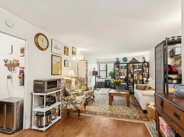 85 Livingston Street image 1 of 9