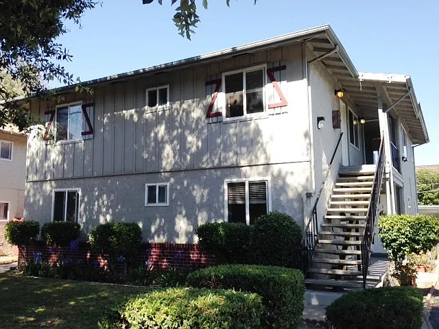 986 Helen Ave — Photo 8