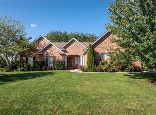 2918 Titleist Dr, Belleville, IL 62220