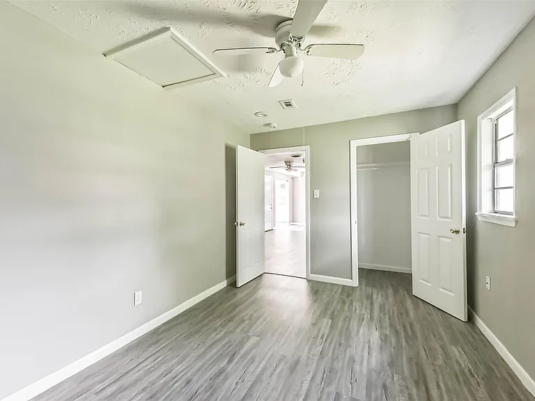 14249 Brownsville St — Photo 19