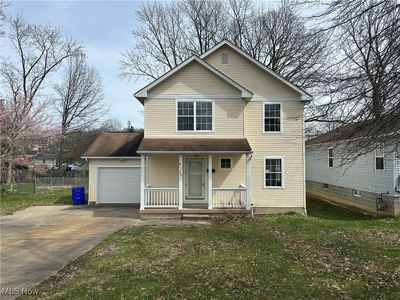 611 1/2 Walton St, Ravenna, OH, 44266