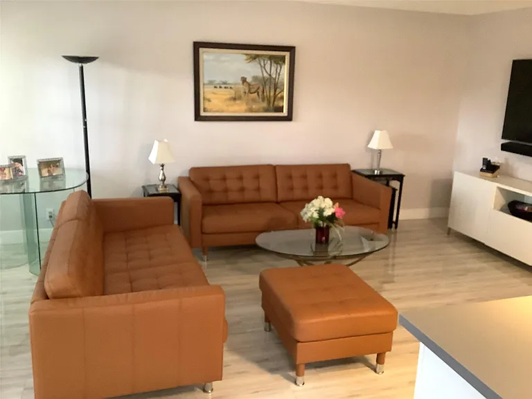 364 Dorset Dr #364-I — Photo 9