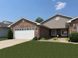 10664 Keystone Ln, Winfield, IN 46307