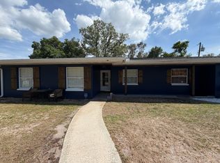 1275 Bayview Dr, Clearwater, FL 33756