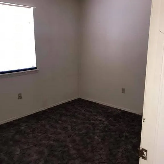211 S Main St #8 — Photo 5