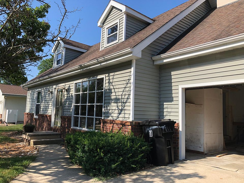 111 S Parkside Normal Illinois AGENT OWNED