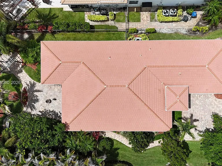 230 Porgee Rock Pl — Photo 49