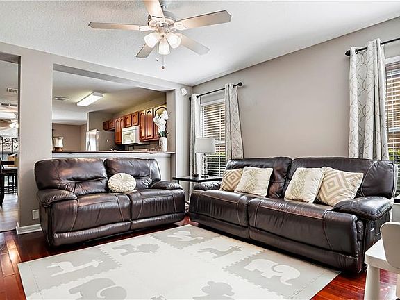 5th image of 2558 Hidden Cove Ln