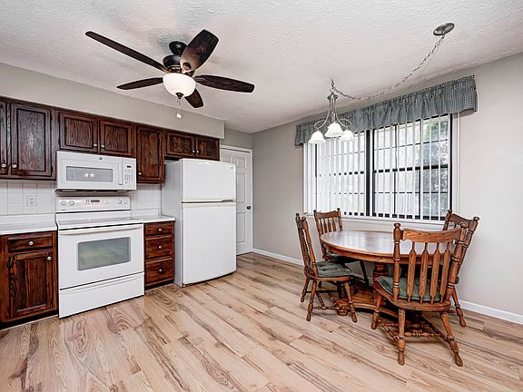 5th image of 509 Nelson Dr