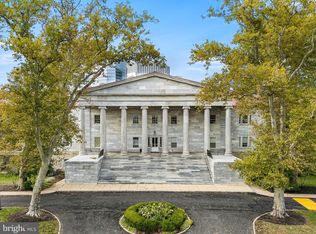 1 Academy Cir Unit 221, Philadelphia, PA 19146