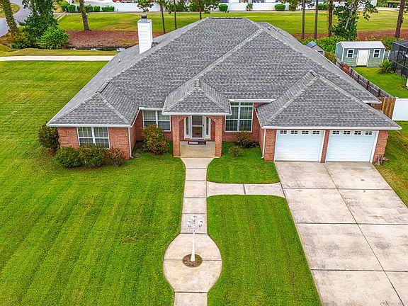 3rd image of 301 Eagle Dr