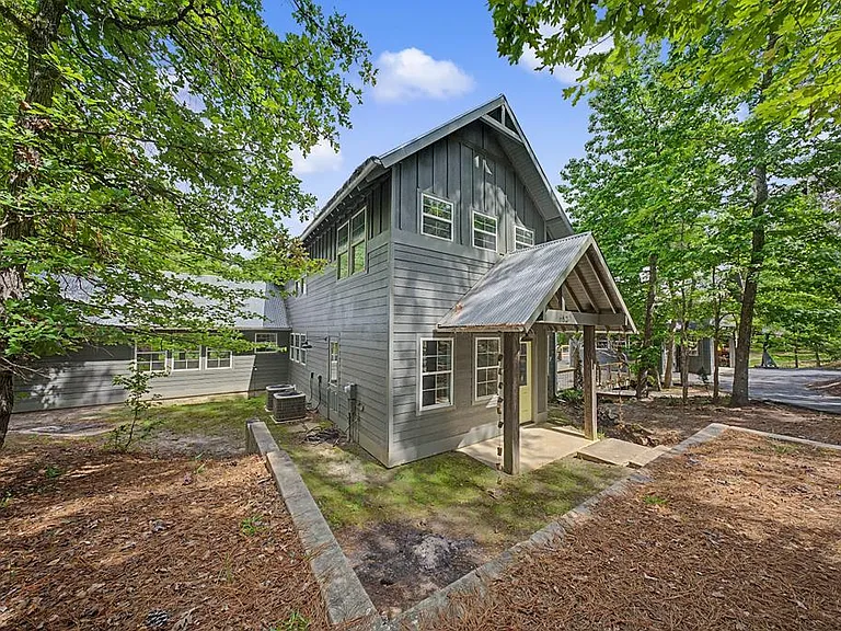 160 Delcrest Dr — Photo 38