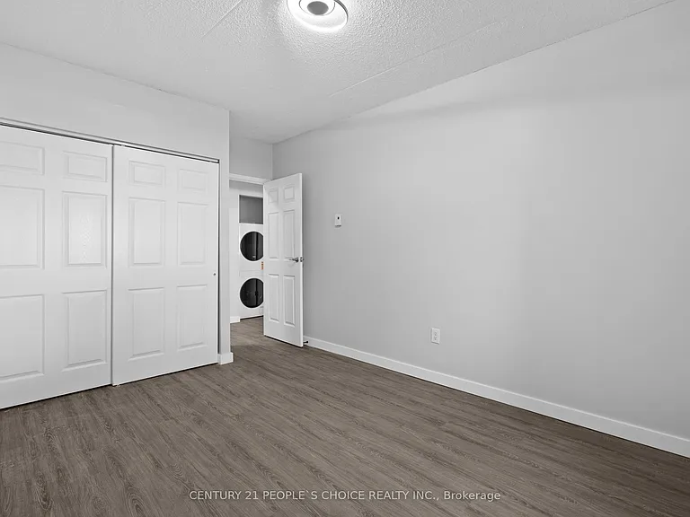 72 Main St E #107 — Photo 23
