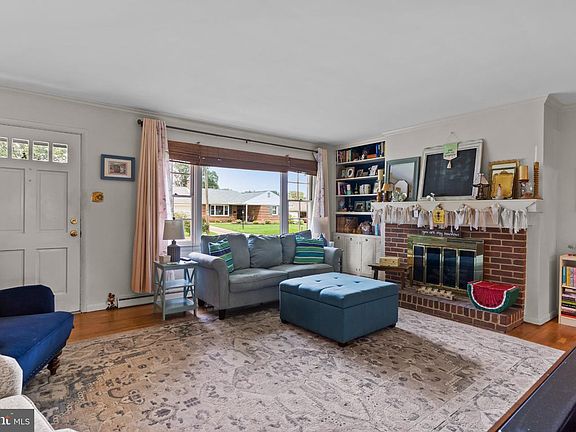 4th image of 31 Fargreen Rd