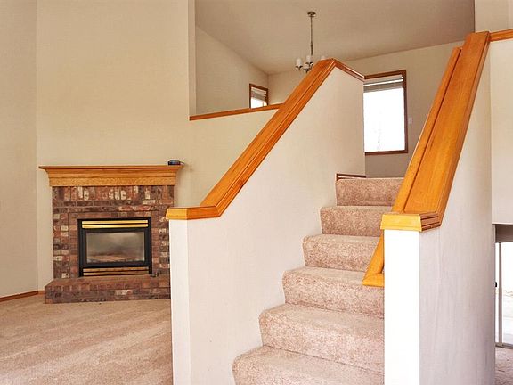 4th image of 23107 E Settler Dr