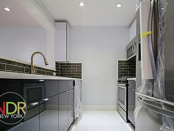 4th image of 18 Jefferson St Ofc A