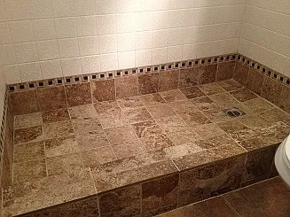 1109 N Oak Ct — Photo 2
