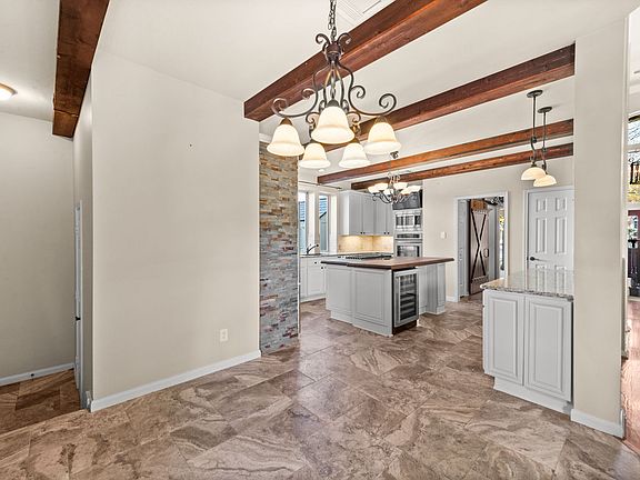 5th image of 1518 Lakeview Dr