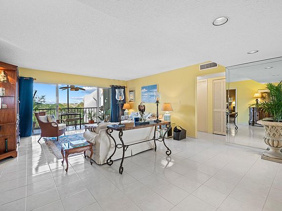 5th image of 3930 Inverrary Boulevard #608-D
