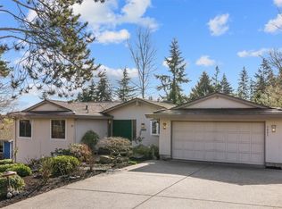 6425 NE 190th St, Kenmore, WA 98028