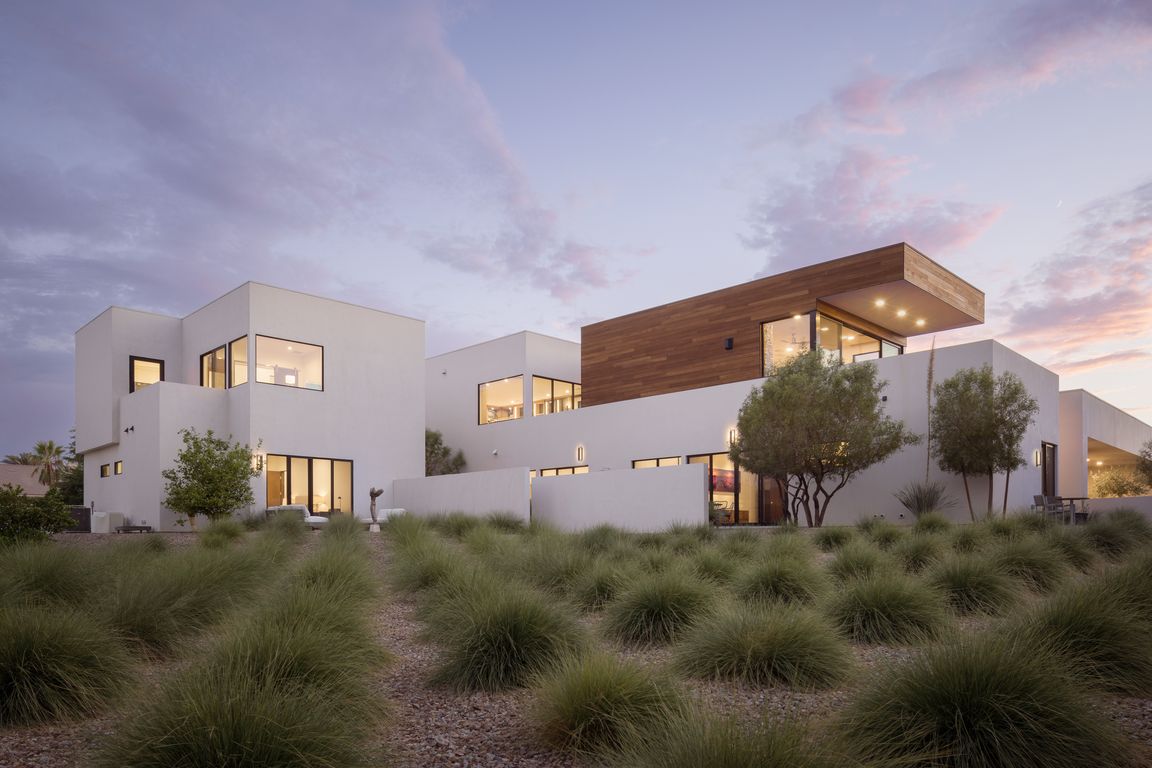 next background image