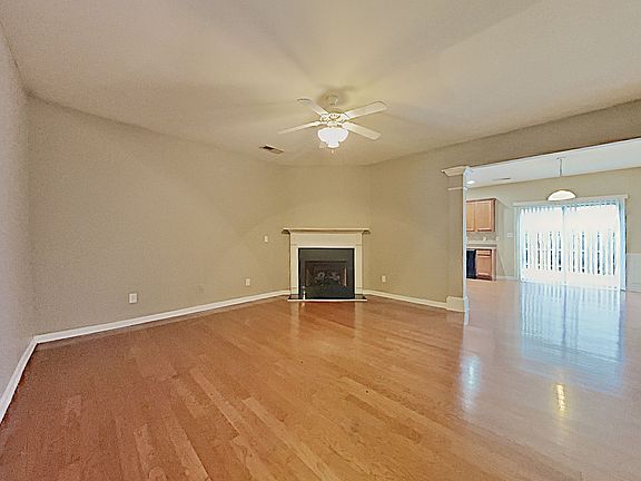 4th image of 1632 Coleville Oak Ln