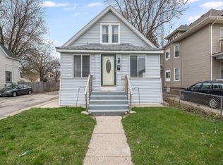 6612 18th Ave, Kenosha, WI 53143