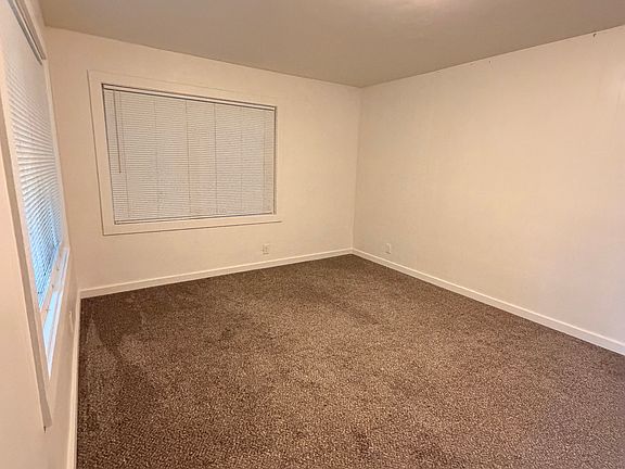 4th image of 3045 Kaiser Rd NW