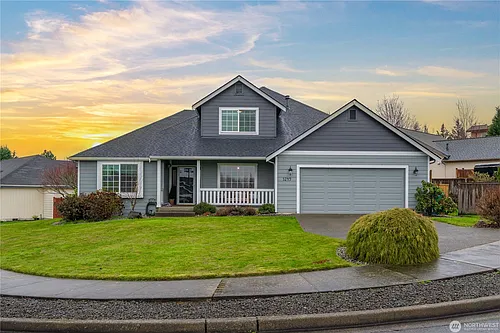 3249 Lois Ln Photo 1