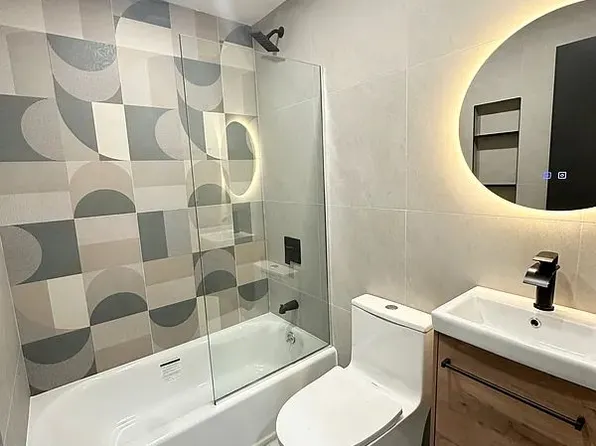 1867 Palmetto Street image 1 of 8