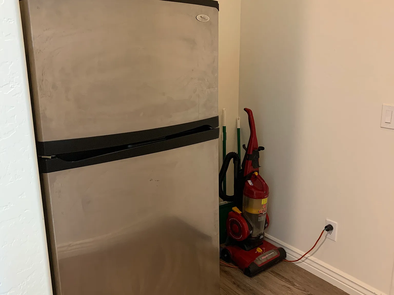 6 bed, 3600 sqft, $950 — Photo 4
