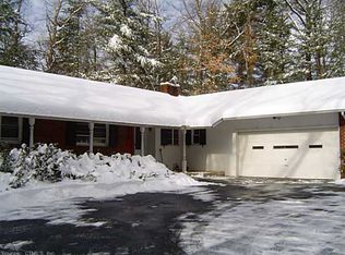 11 Foxridge Ln, Avon, CT 06001