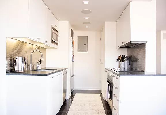 2nd image of 137 E 36th St #17F