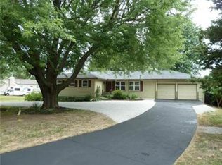 16006 Oakland Ave, Belton, MO 64012