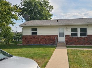 506 S Athlone Ln, Morocco, IN 47963