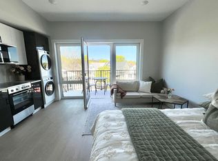 872 Broadway #303, Somerville, MA 02144