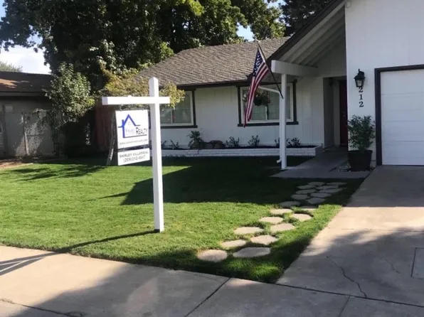 212 Birchwood Ct, Modesto, CA 95350