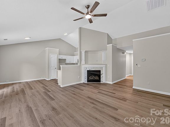 5th image of 6923 Sunman Rd