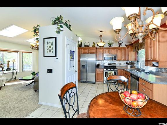 5th image of 3773 S Lorna Dr
