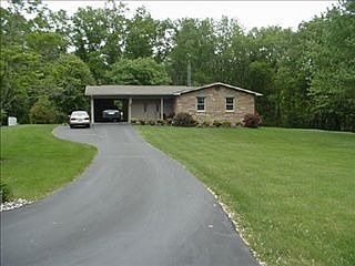 2nd image of 366 Glenwood Cir