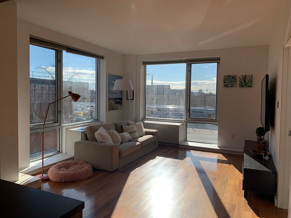 1st image of 2-40 51st Ave #2B