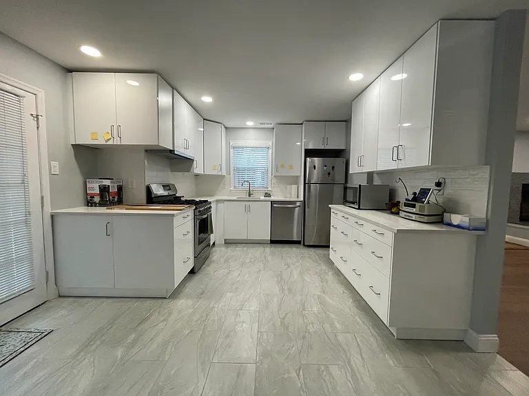 60 Rampart Dr — Photo 3
