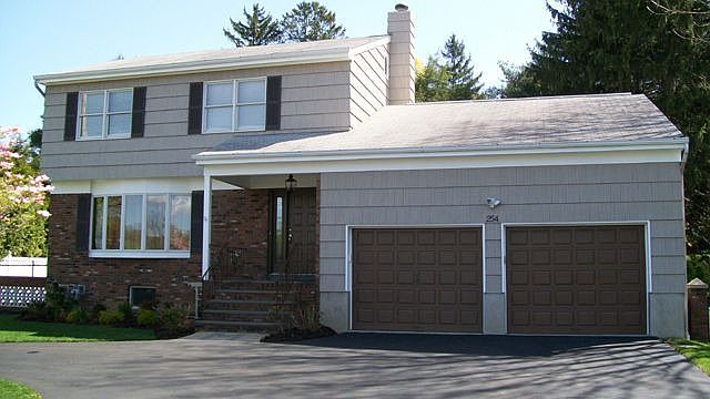 1st image of 254 Elwood Ave